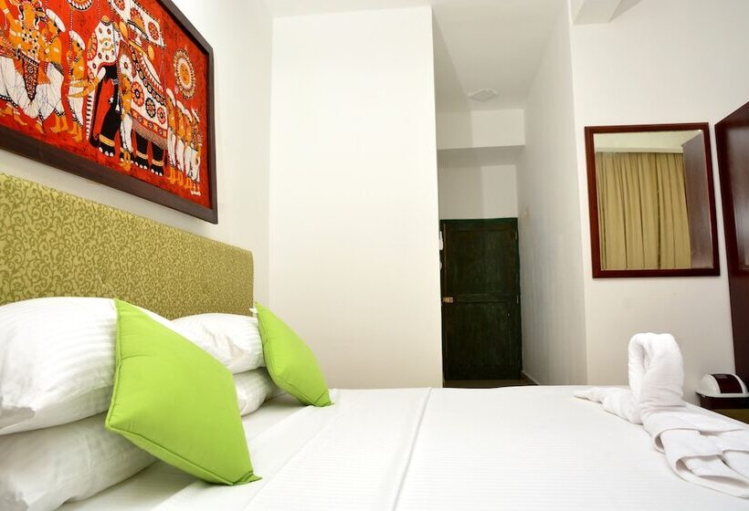 اتاق لوکس, Green Ayurvedic Beach Resort