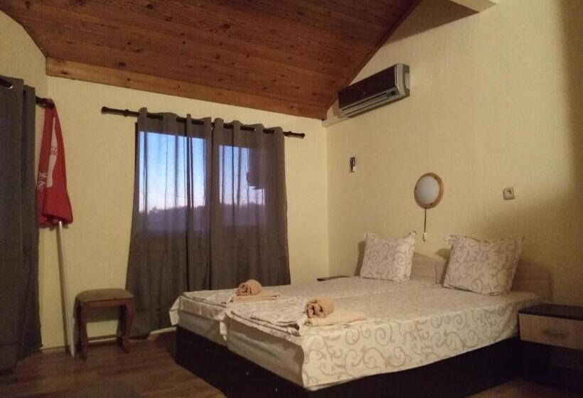 2 Bedroom Suite with Balcony, Guesthouse Oasis