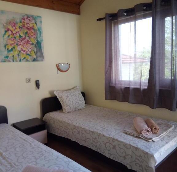 2 Bedroom Suite with Balcony, Guesthouse Oasis