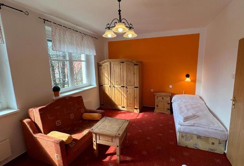 Deluxe Suite King Bed, Penzion Janoštík