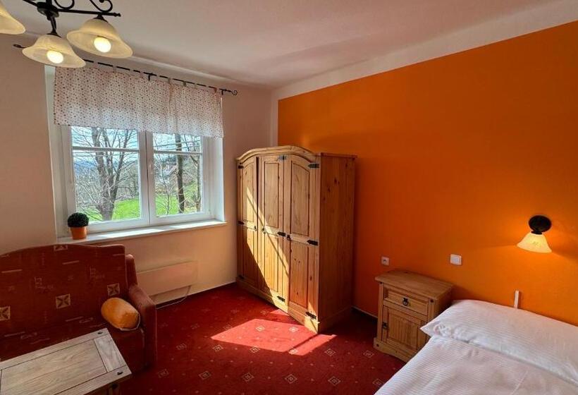Deluxe Suite King Bed, Penzion Janoštík