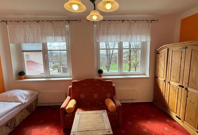 Deluxe Suite King Bed, Penzion Janoštík