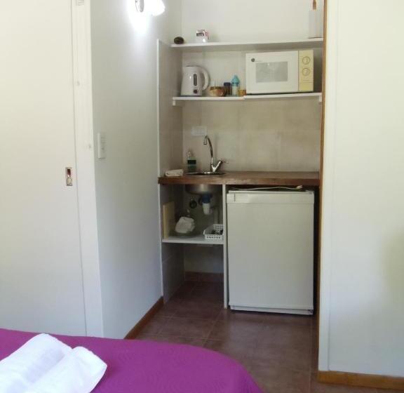 اتاق استاندارد با چشم‌انداز باغ, Dandy Suites