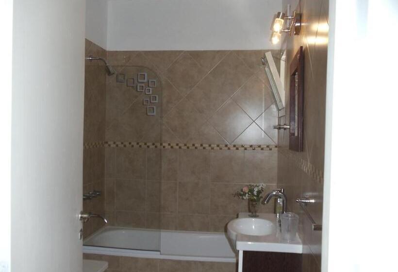اتاق استاندارد, Dandy Suites
