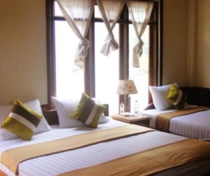 Economy Triple Room, Three Seasons Inn & Spa