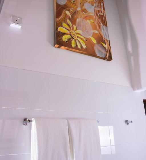 اتاق لوکس, Channa Villa & Tours