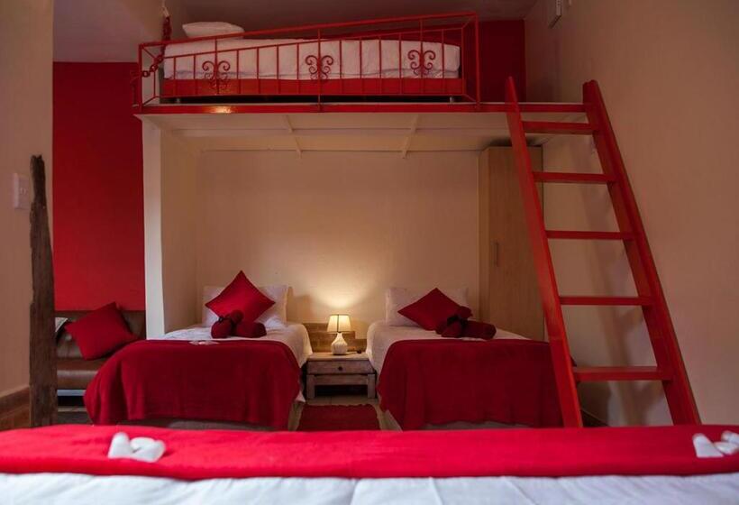 اتاق خانوادگی, Stay Cleverly Self Catering Apartments