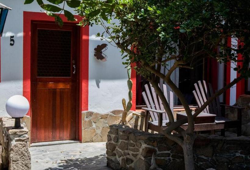 اتاق خانوادگی, Stay Cleverly Self Catering Apartments