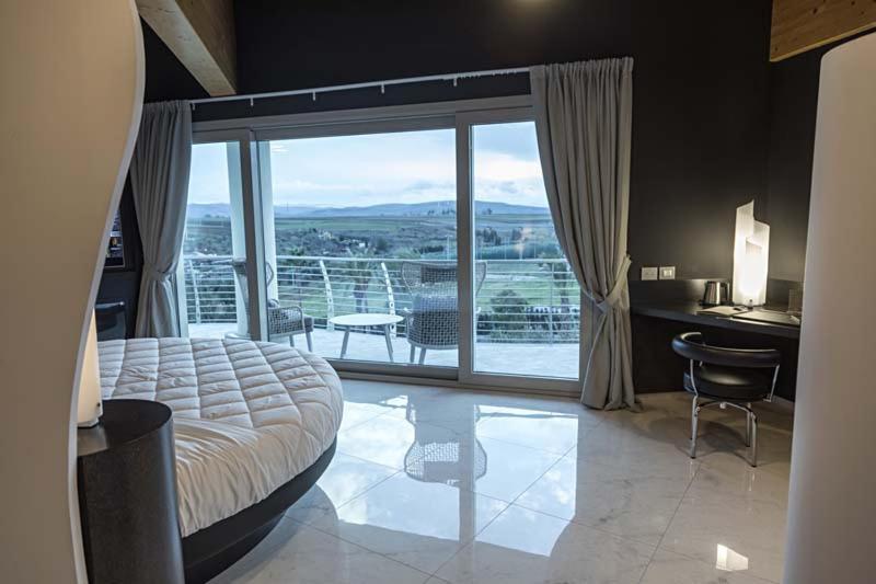 سوییت اجرایی, San Barbato Resort Spa & Golf