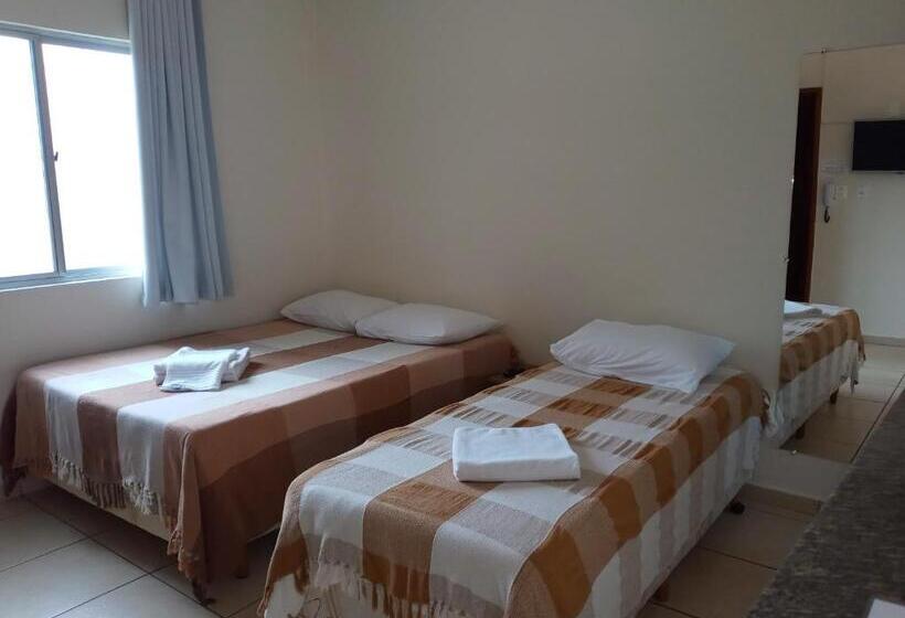 اتاق استاندارد سه نفره, Pousada Vila Real Flats