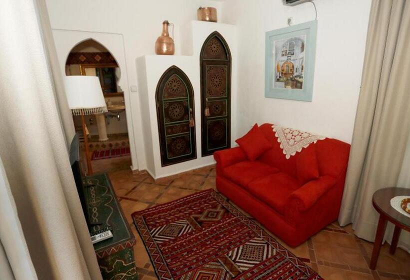 标准间, Riad Cherifa