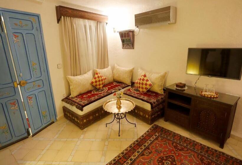 标准间, Riad Cherifa
