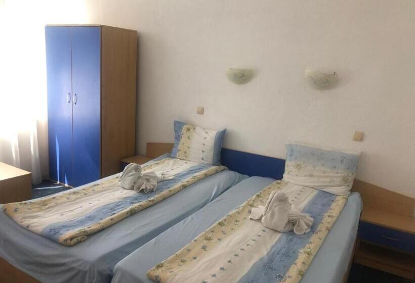 اتاق استاندارد با بالکن, Guest House Rai