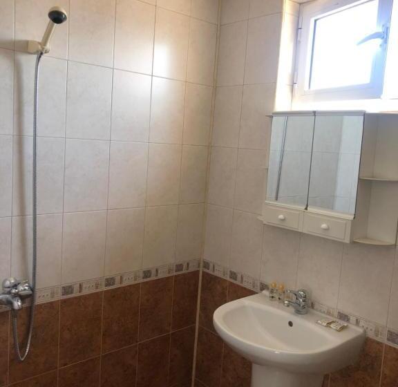 اتاق استاندارد با بالکن, Guest House Rai