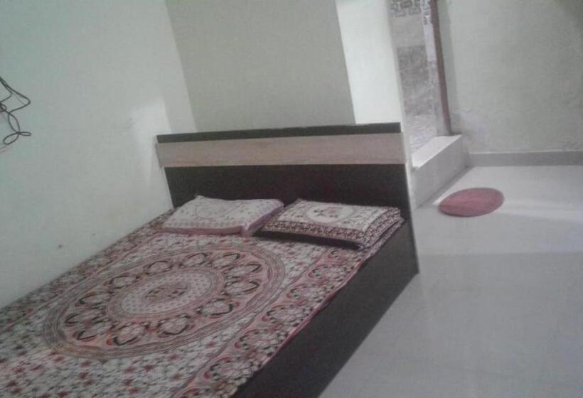 اتاق استاندارد, Xavier Guest House