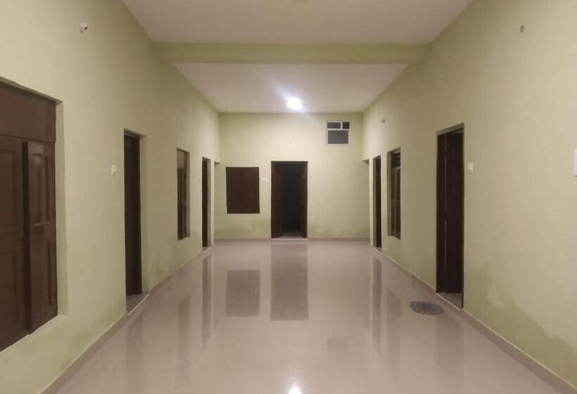 اتاق عادی, Xavier Guest House