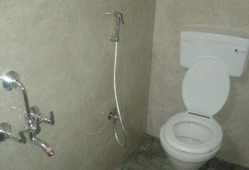 Economy Triple Room, Xavier Guest House