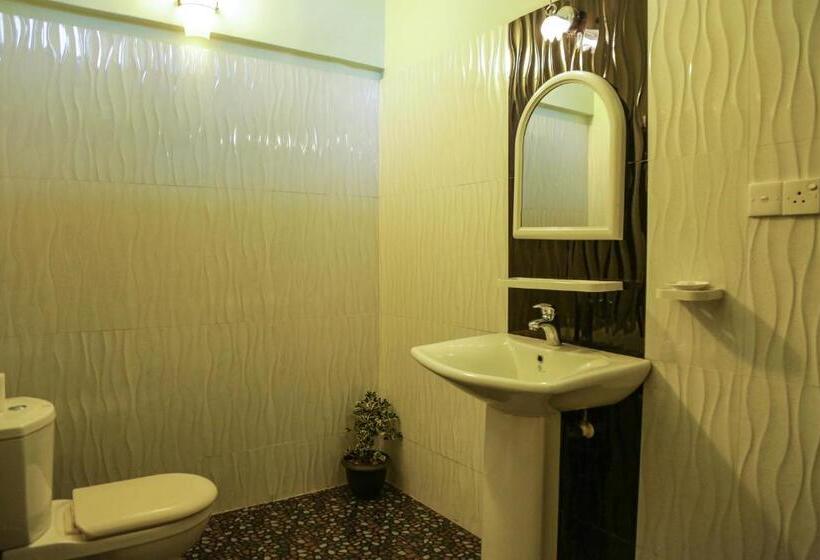 اتاق استاندارد, Kandyan Hideout