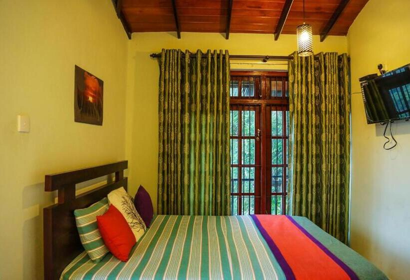 اتاق استاندارد, Kandyan Hideout