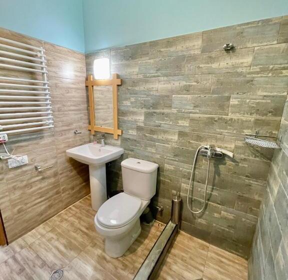 اتاق راحتی سه تخته, Guest House Savane