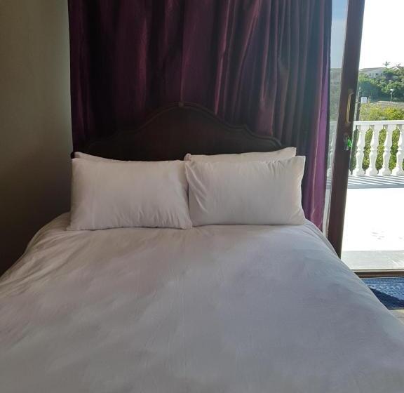 اتاق استاندارد سه نفره, Tyday Accommodation