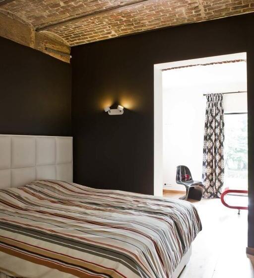 Deluxe Suite King Bed, Lozerkasteel
