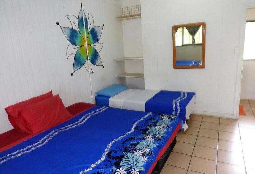 اتاق استاندارد سه نفره, Olivias Accommodation