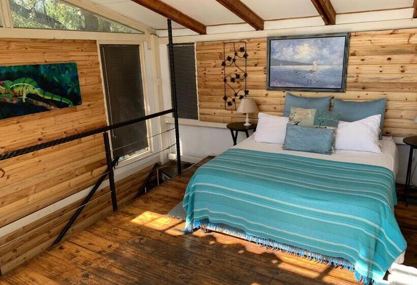 بنگله خانوادگی, Serenity Guesthouse