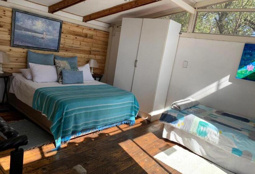 بنگله خانوادگی, Serenity Guesthouse
