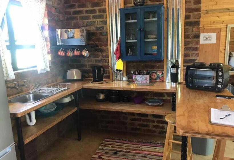 کلبه ییلاقی, Serenity Guesthouse