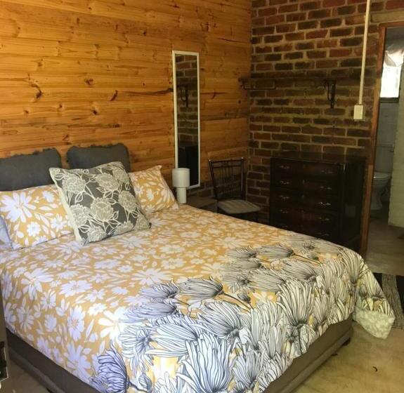 کلبه ییلاقی سوپریور یک خوابه, Serenity Guesthouse