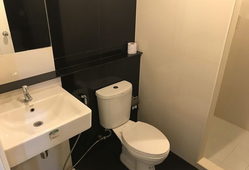 استودیوی سوپریور, Ploen Ploen Residence