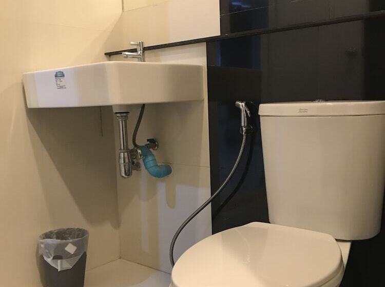 استودیوی سوپریور, Ploen Ploen Residence