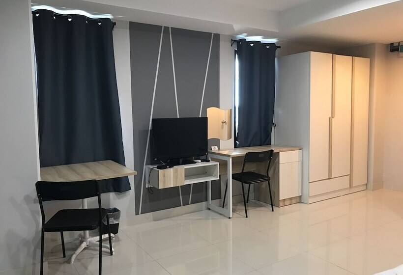 استودیوی سوپریور, Ploen Ploen Residence