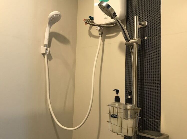 استودیوی لوکس, Ploen Ploen Residence