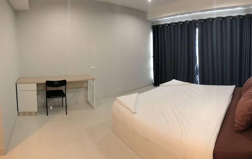 سوییت, Ploen Ploen Residence