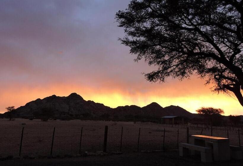 اتاق استاندارد, Savanna Guest Farm