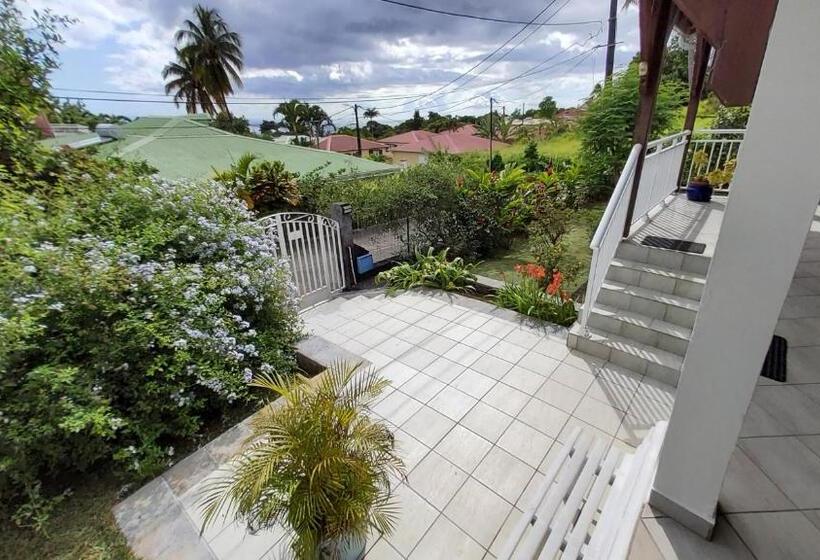 آپارتمان 1 خوابه با چشم‌انداز دریا, Appartement Les Bougainvilliers Vue Mer