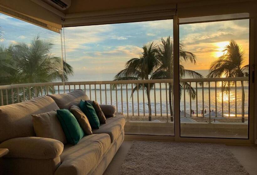 آپارتمان 2 خوابه, Condo At Krystal Grand Resort