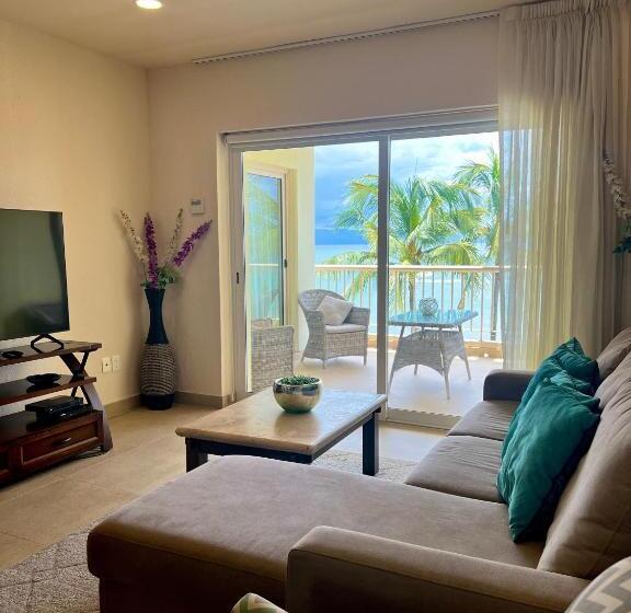 آپارتمان 2 خوابه, Condo At Krystal Grand Resort