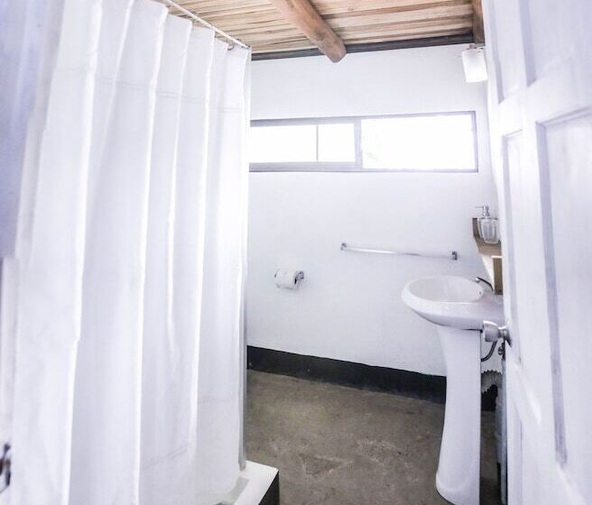 اتاق استاندارد, Believe Surf & Yoga Lodge Santa Teresa