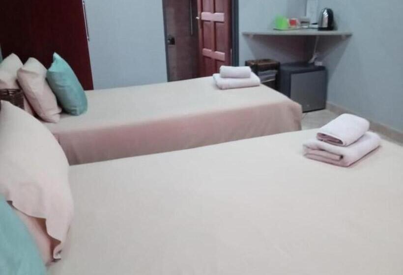 غرفة أساسية ثلاثية, Grand Central Guesthouse