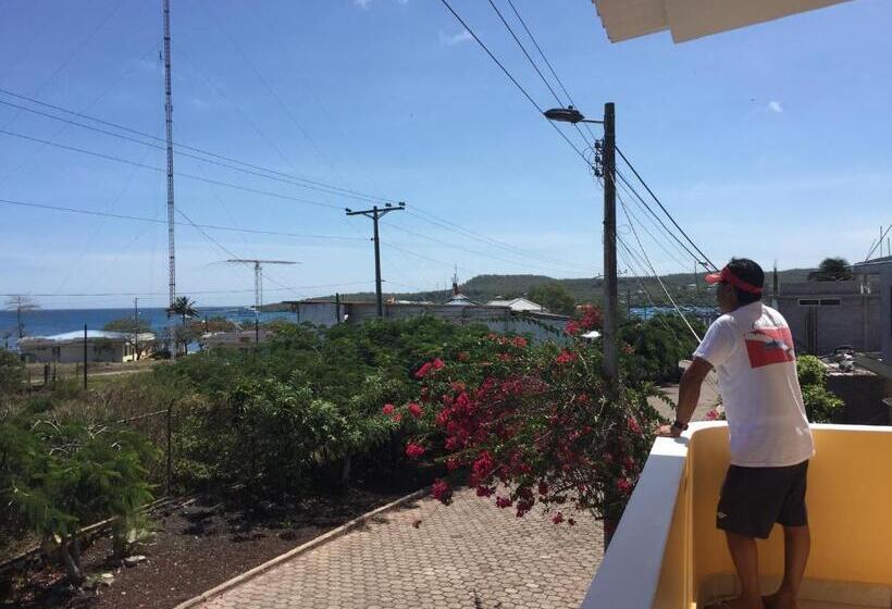 آپارتمان 3 خوابه, Hostal Romy