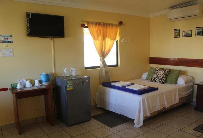 اتاق استاندارد چهار تخته, Hostal Romy