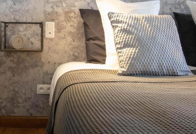 اتاق لوکس با تخت بزرگ, Porta Superia Boutique B&b