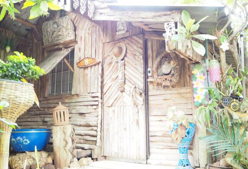 اتاق کلاسیک سه تخته, Three J Guesthouse