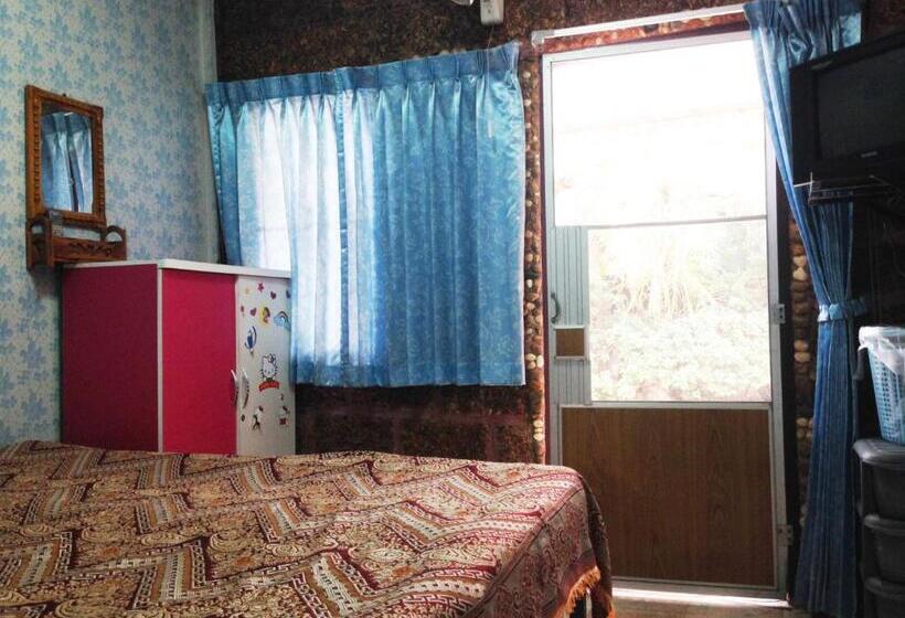 اتاق لوکس, Three J Guesthouse