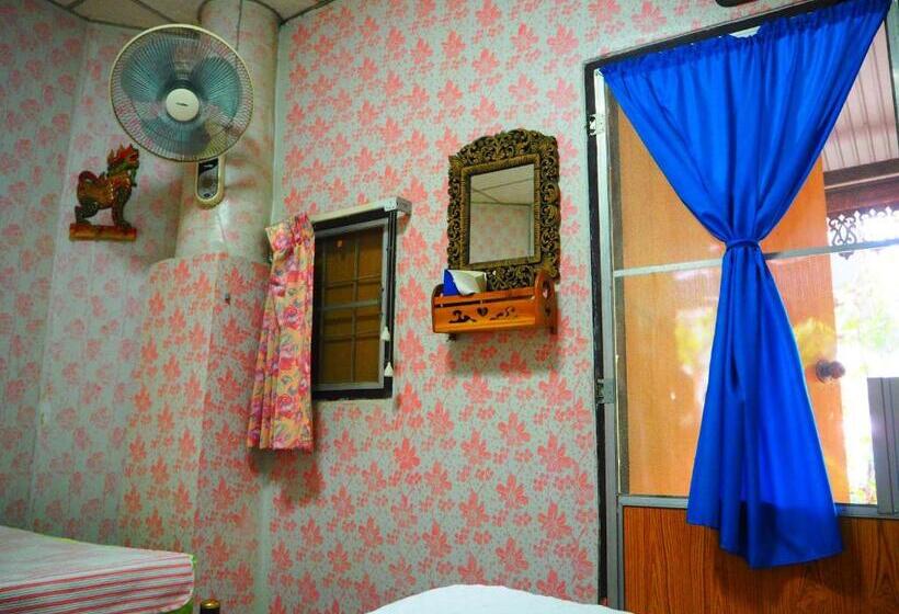 اتاق عادی, Three J Guesthouse
