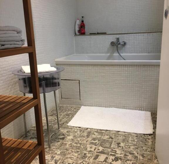 اتاق استاندارد, Guesthouse Poppies