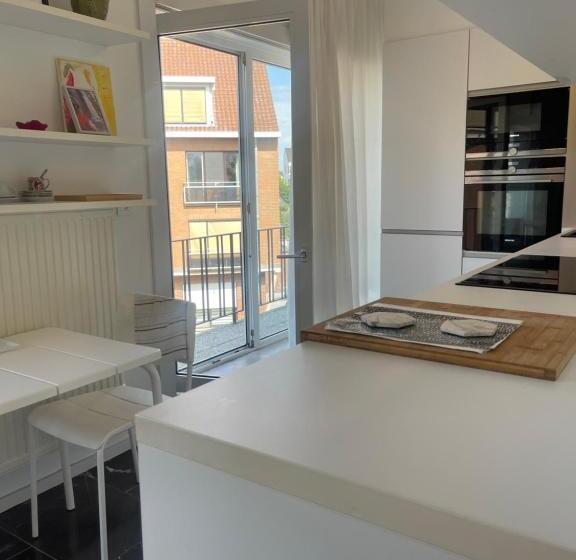 استودیو استاندارد با بالکن, Guesthouse Poppies